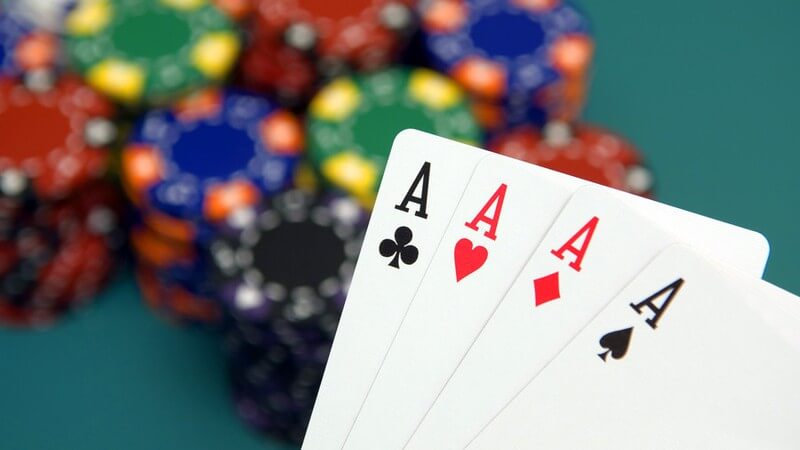 Vai trò quan trọng của các quân bài tẩy trong bài Poker